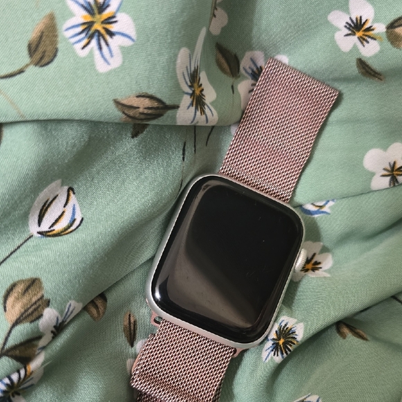 Apple Black and Gold Smartwatch Sleek Design
